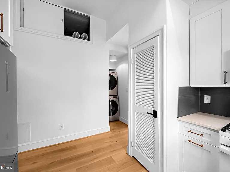 1200 Bolton St — Photo 13