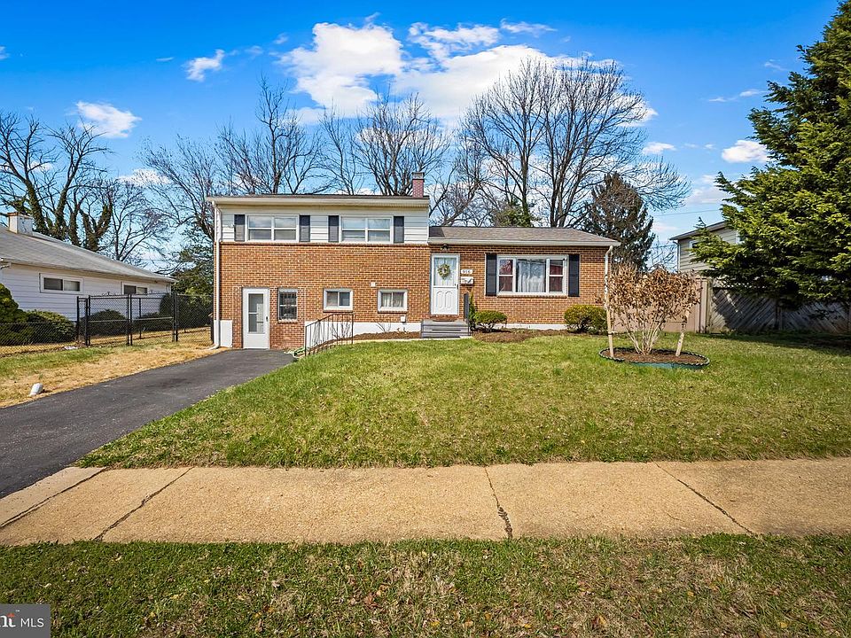 1st image of 916 Prestwood Rd