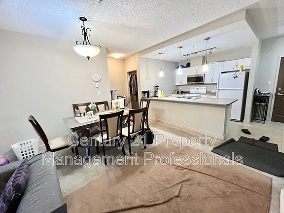2nd image of 136 Sandpiper Rd #315