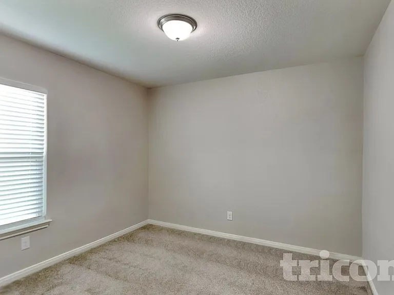 2942 Emery Fls — Photo 13