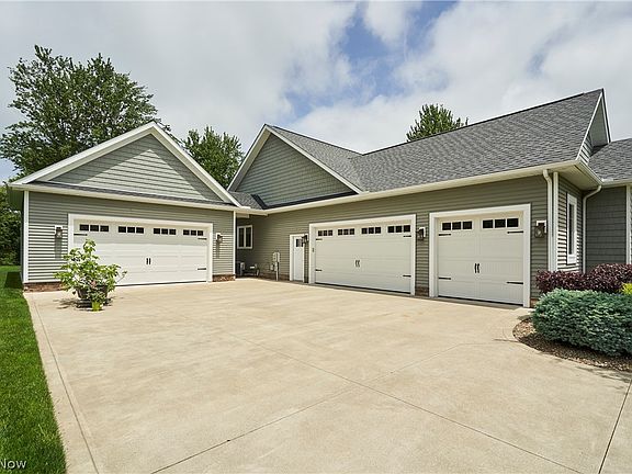 2nd image of 8595 Virginia Dr