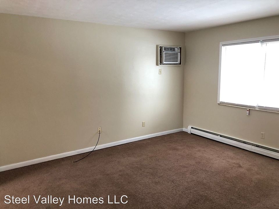 1st image of 4608-4610 Washington Square Dr