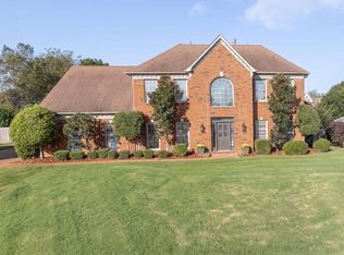 1223 Elm Spring Dr, Collierville, TN 38017