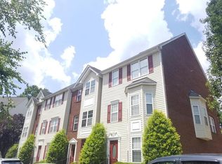 9910 Treeside Ln, Matthews, NC 28105