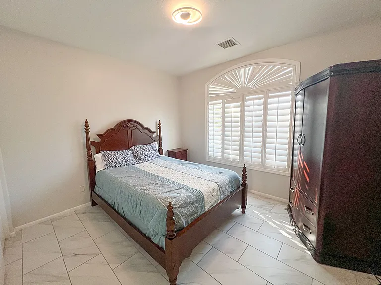 1910 W Trail Blazer Dr — Photo 13
