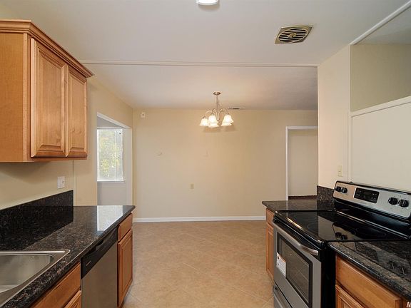 4th image of 6532 Grattan Way