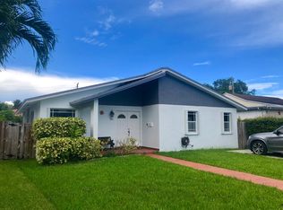 241 Rosedale Dr, Miami Springs, FL 33166