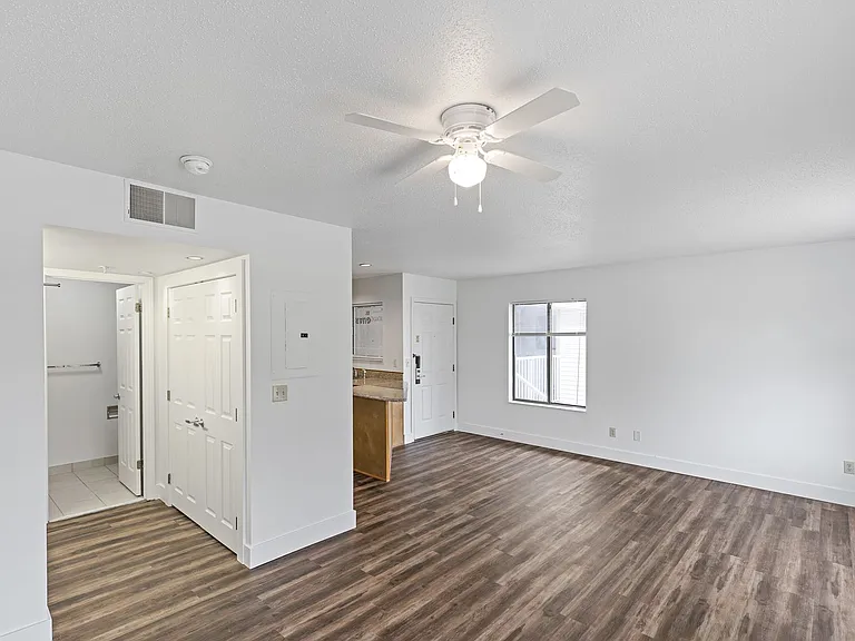 Kilgore Apartments (ANR Kalamazoo LDHA, LLC) — Photo 7
