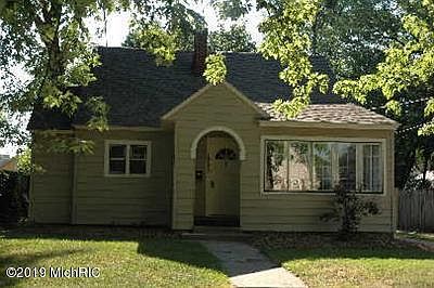 1st image of 1820 Willard Ave SE