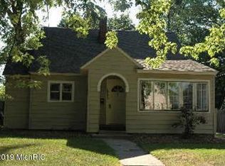 1820 Willard Ave SE, Grand Rapids, MI 49507