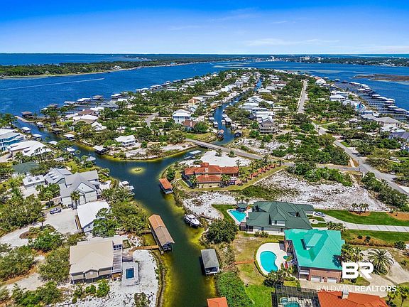 3rd image of 32731 River Rd
