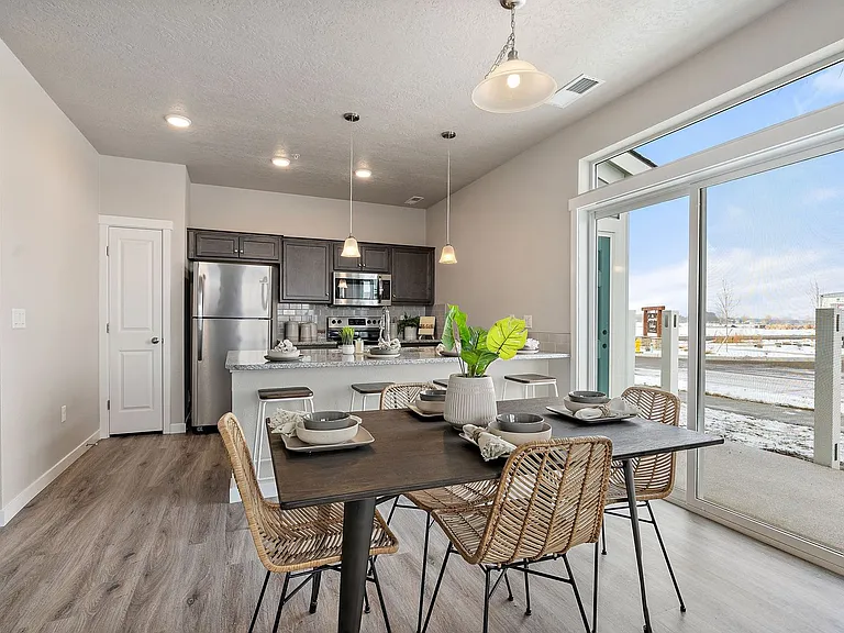 Sunnyvale Village Townhomes — Photo 33