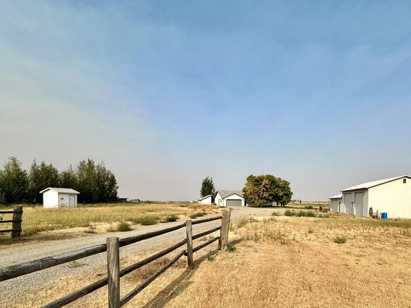 411 N 120 E, Shoshone, ID 83352