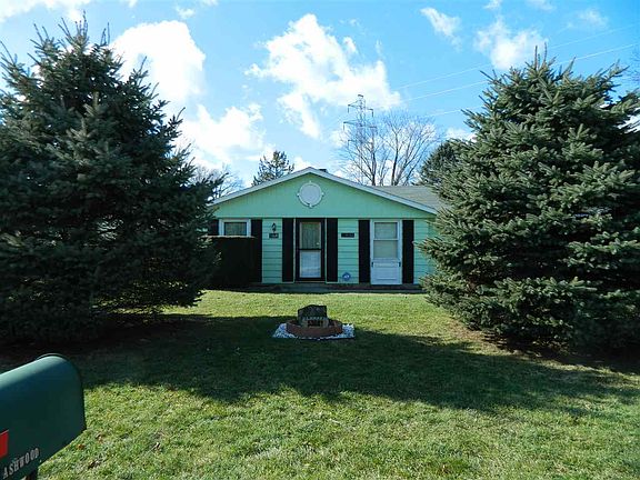 2nd image of 53681 Ashwood Dr