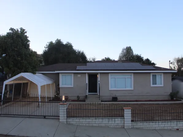215 Almond St, Fallbrook, CA 92028