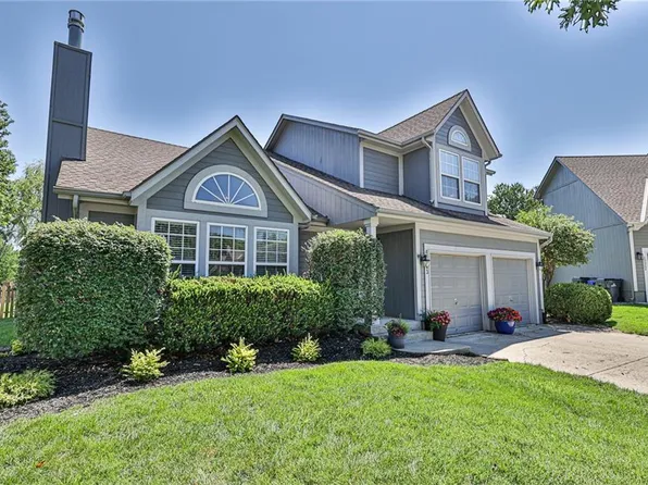 15263 S Acuff Ln, Olathe, KS 66062