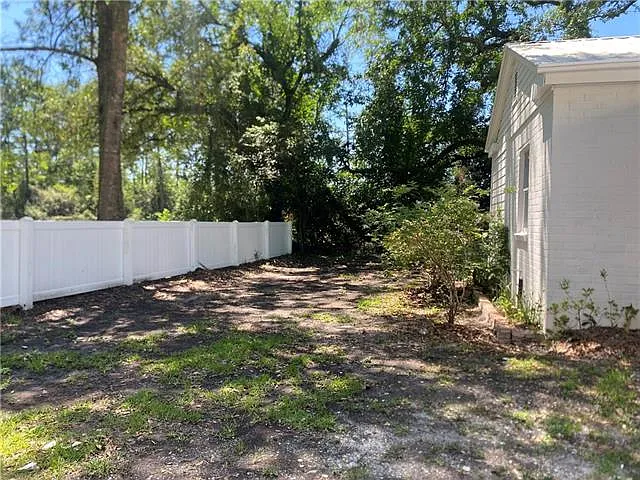 35283 Fleetwood Dr — Photo 6