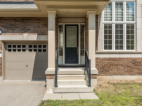 3rd image of 8 Monarch Dr