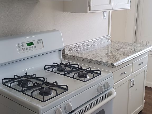 5th image of 1254 Vine St #1254