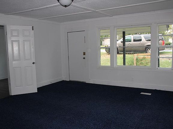 3rd image of 3102 Emerson O Bynes Ave