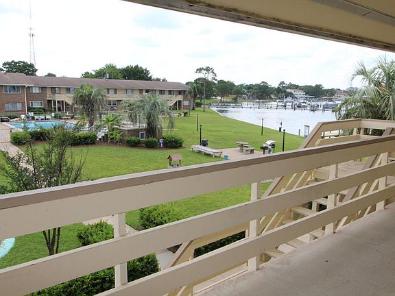 4th image of 726 Eglin Pkwy #A8
