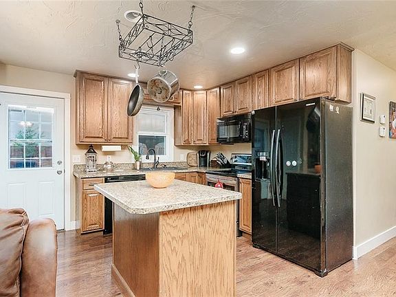5th image of 1431 Concord Dr