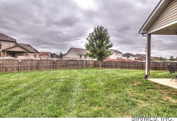 5th image of 840 Indian Prairie Dr