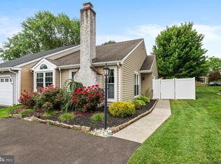 226 Oakridge Dr, Langhorne, PA 19047