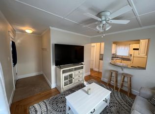 12 Canonicus Ave, Newport, RI 02840