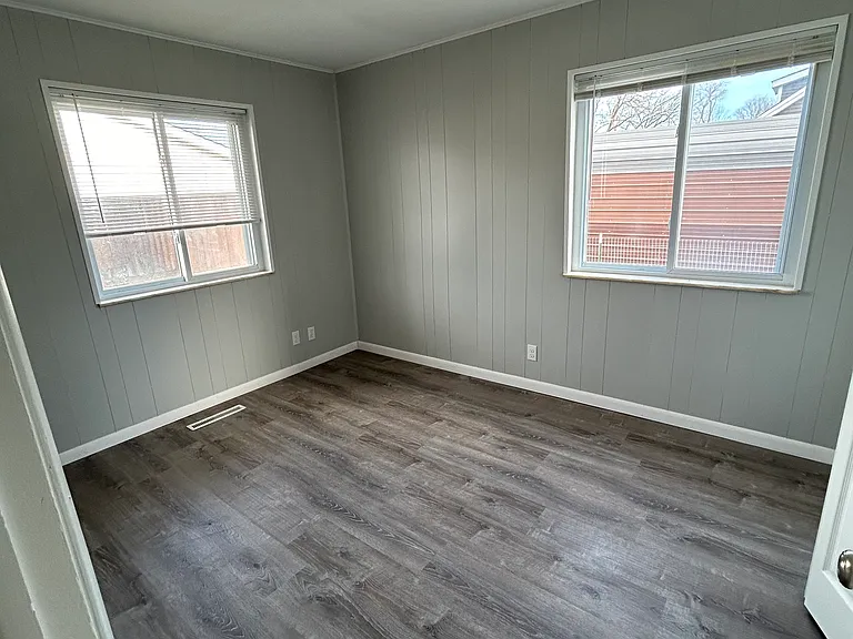 60 Jennings Rd — Photo 10