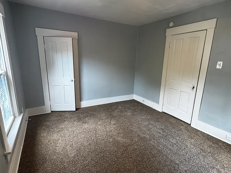 975 Collinwood Ave — Photo 14