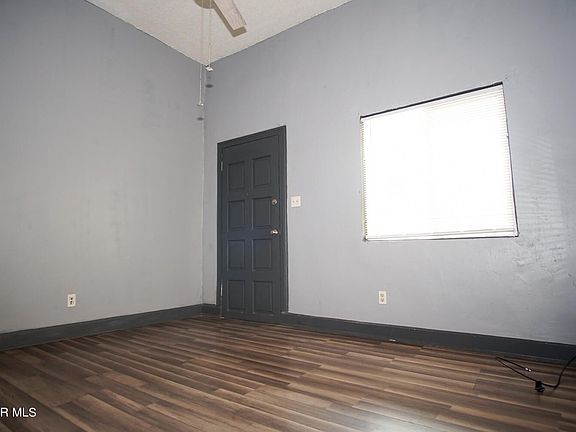4th image of 1104 Myrtle Ave APT 1