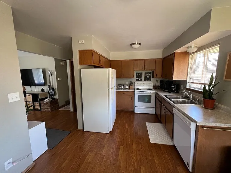 3642 E Lunham Ave — Photo 3