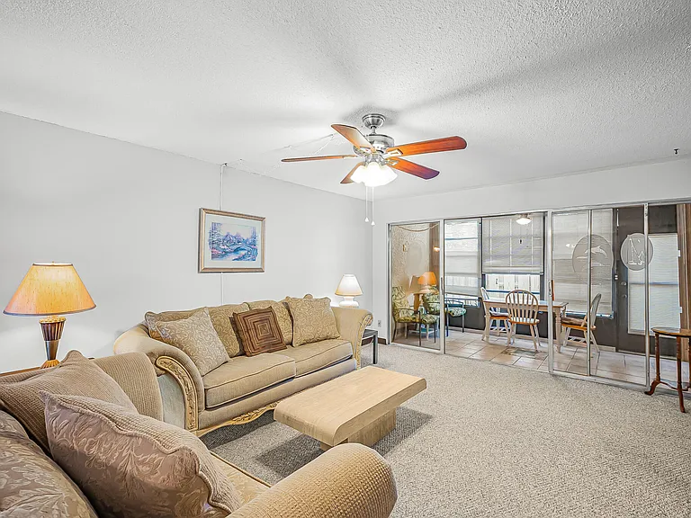 1500 NE 13th Ter #G6 — Photo 10