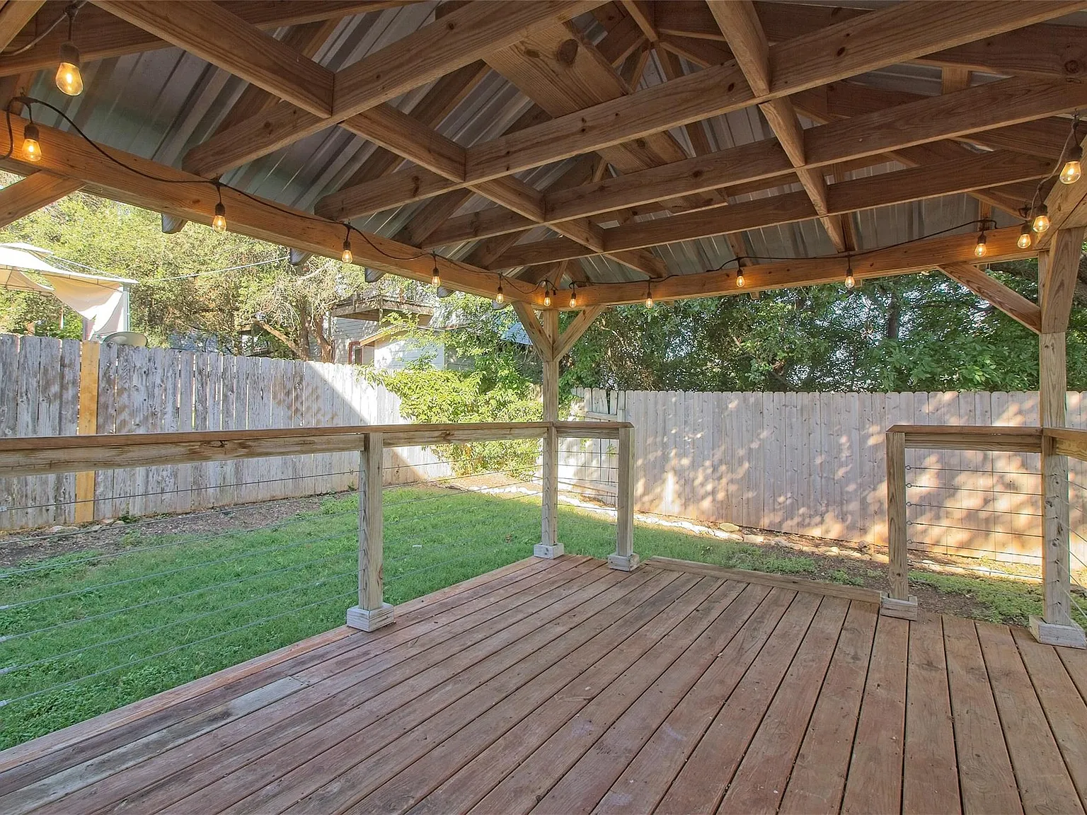 2 bed, 2.5 bath, 1100 sqft, $1,495 — Photo 3