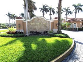 2113 Renaissance Blvd