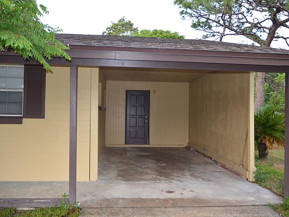 2nd image of 2937 Pine Ave