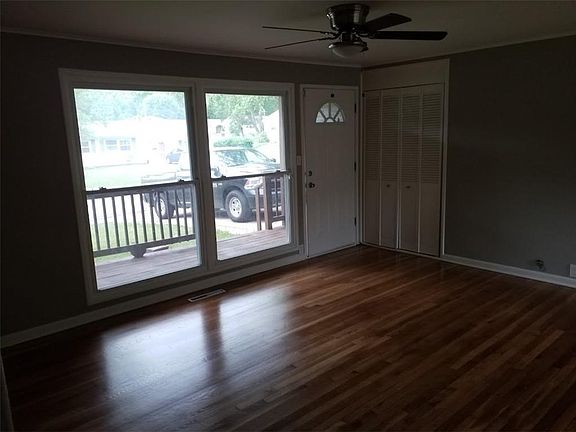 4th image of 908 NE 61st St