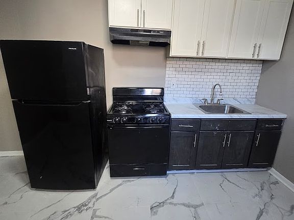 2nd image of 428 River St #1A