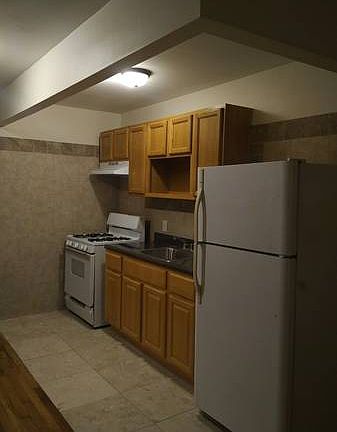 4th image of 106 Rockaway Ave Unit 3