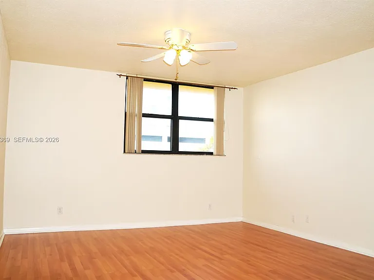 1900 Diana Dr #3E — Photo 12