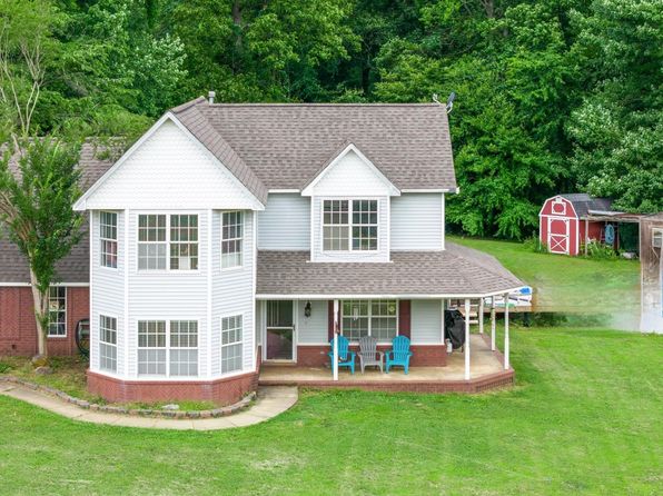 1078 Tracy Rd, Millington, TN 38053