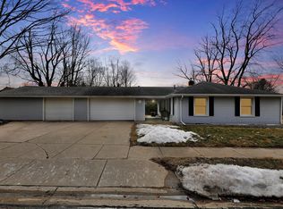 907 Riverside Dr, Portland, MI 48875