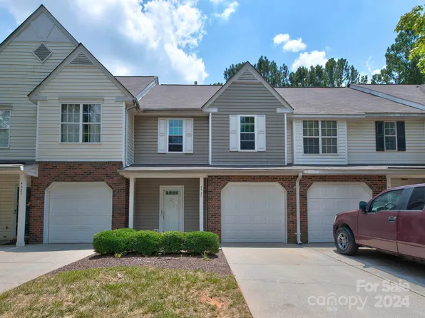 4527 Panther Pl, Charlotte, NC 28269