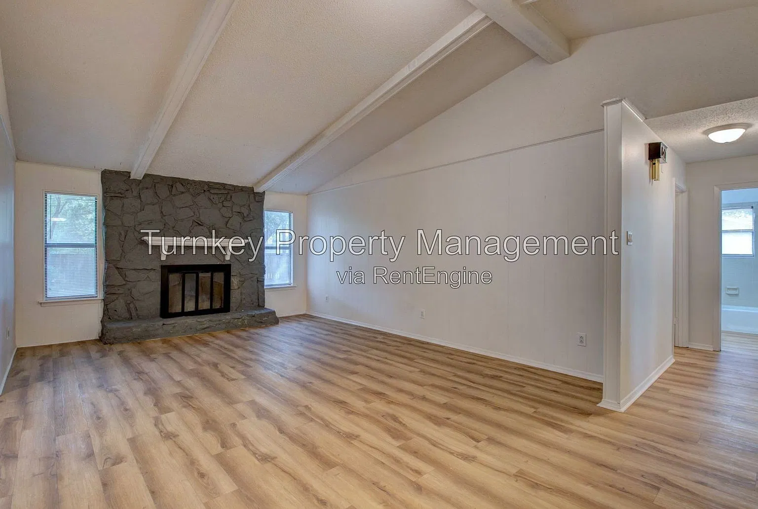 3 bed, 2.0 bath, 1314 sqft, $1,500 — Photo 3