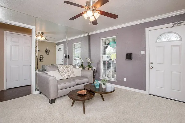 Lafayette Green Apartment Homes — Photo 18