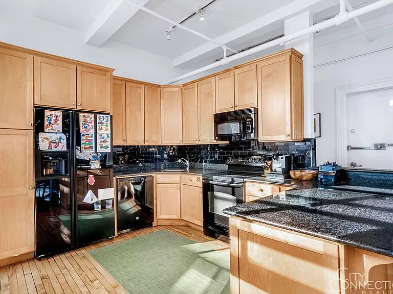 106 E 19th St #11 — Photo 5
