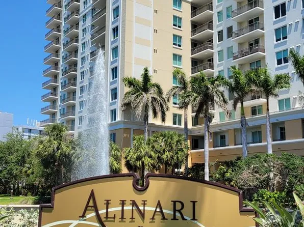 800 N Tamiami Trl Unit 321, Sarasota, FL 34236