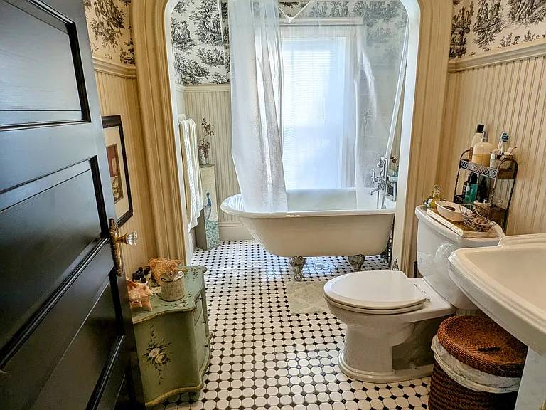 14 Highland Ave — Photo 8
