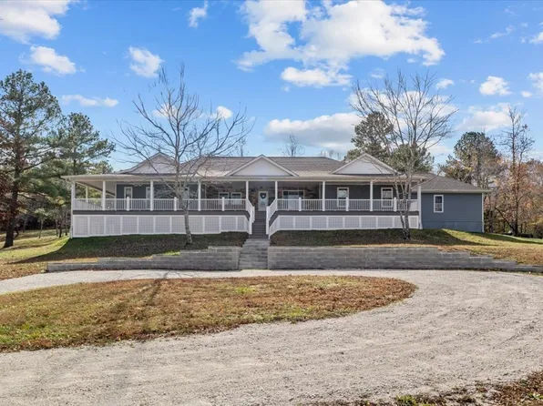 1697 Curtis Chapel Rd, Mc Ewen, TN 37101